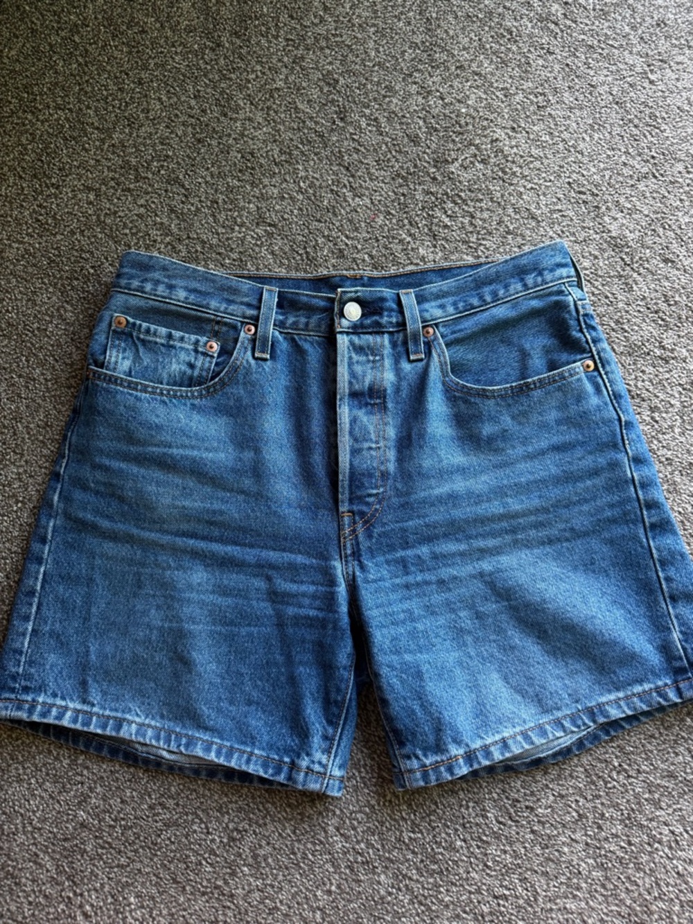 Levi's 501® Classic Denim Jeans - Medium Blue
